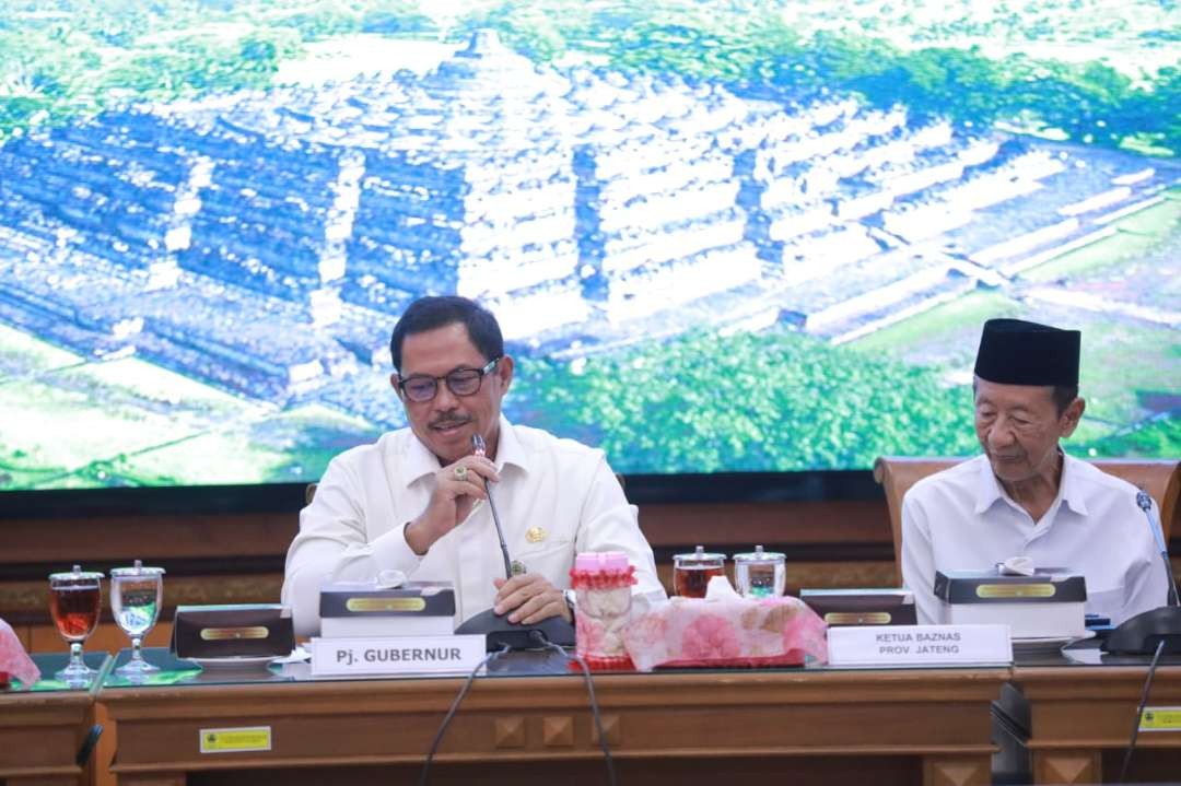 Penjabat (Pj) Gubernur Jawa Tengah, Komjen Pol (P) Drs Nana Sudjana saat memberikan sambutan kerjasama antara Pemprov Jateng dengan Baznas untuk atasi kemiskinan ekstrem. (Foto: Pemprov Jateng)