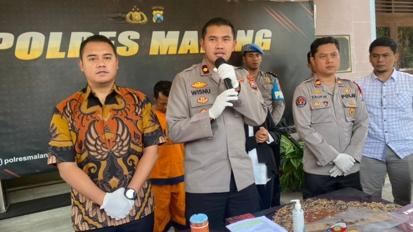 Rilis kasus pembunuhan berencana di Mapolres Malang (Foto: Lalu Theo/Ngopibareng.id)