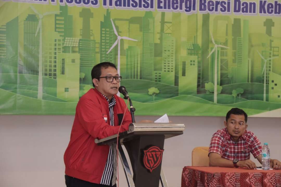 Anggota Komisi VI DPR RI menyampaikan pentingnya diversifikasi energi dan keberlanjutan (foto: istimewa)