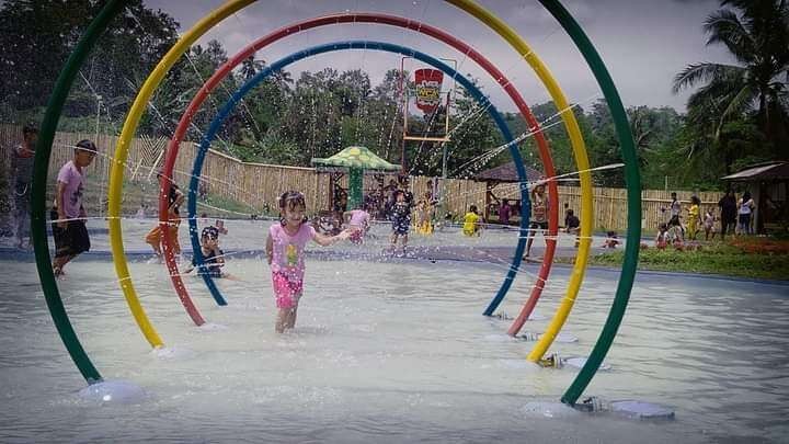 Wisata Kolam Renang Citra Mandiri yang dikelola BUMDES Arjasa (Foto: Rusdi/Ngopibareng.id)