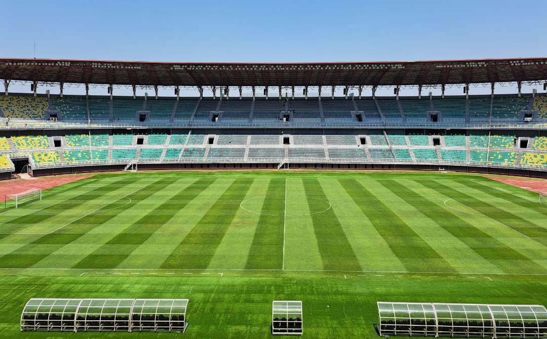 Ilustrasi Stadion GBT yang akan ditambah penguat sinyal agar tidak blank spot. (Foto: Pita Sari/Ngopibareng.id)