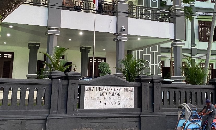 Gedung DPRD Kota Malang. (Foto: Lalu Theo/Ngopibareng.id)