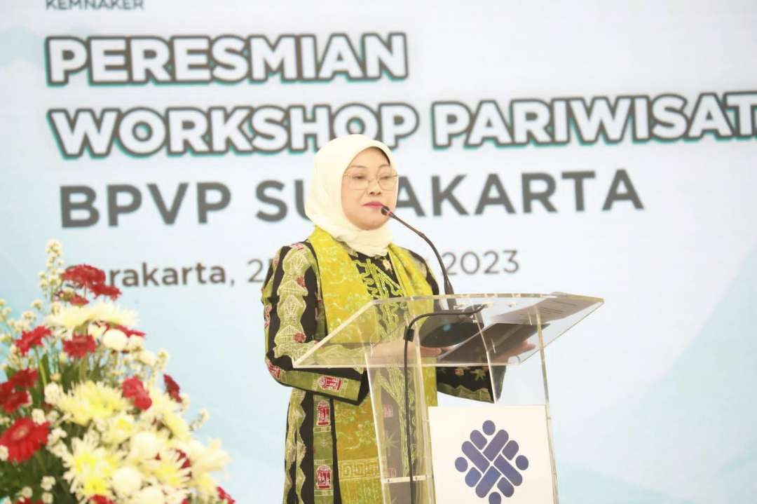 Menaker Ida Fauziyah resmikan Gedung Workshop Pariwisata di Surakarta. (Foto: Biro Humas Kemnaker)