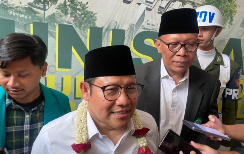 Bakal calon wakil presiden, Muhaimin Iskandar, usai mengisi acara di Universitas Islam Malang, menjawab soal tudingan Anies Baswedan melanggar janji ke Prabowo Subianto. (Foto: Lalu Theo/Ngopibareng.id)