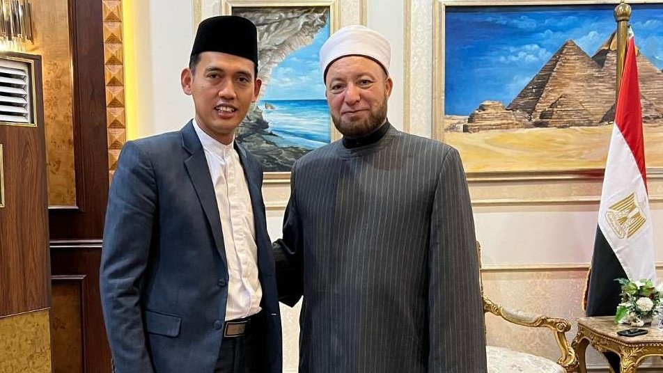 Ketua MUI Bidang Fatwa, Prof. Dr. KH Asrorun Niam Sholeh dan Amin Fatwa Darul Ifta al-Mishriyyah Syeikh Prof Dr Uwaidlah Utsman. (Foto: dok/ngopibareng.id)