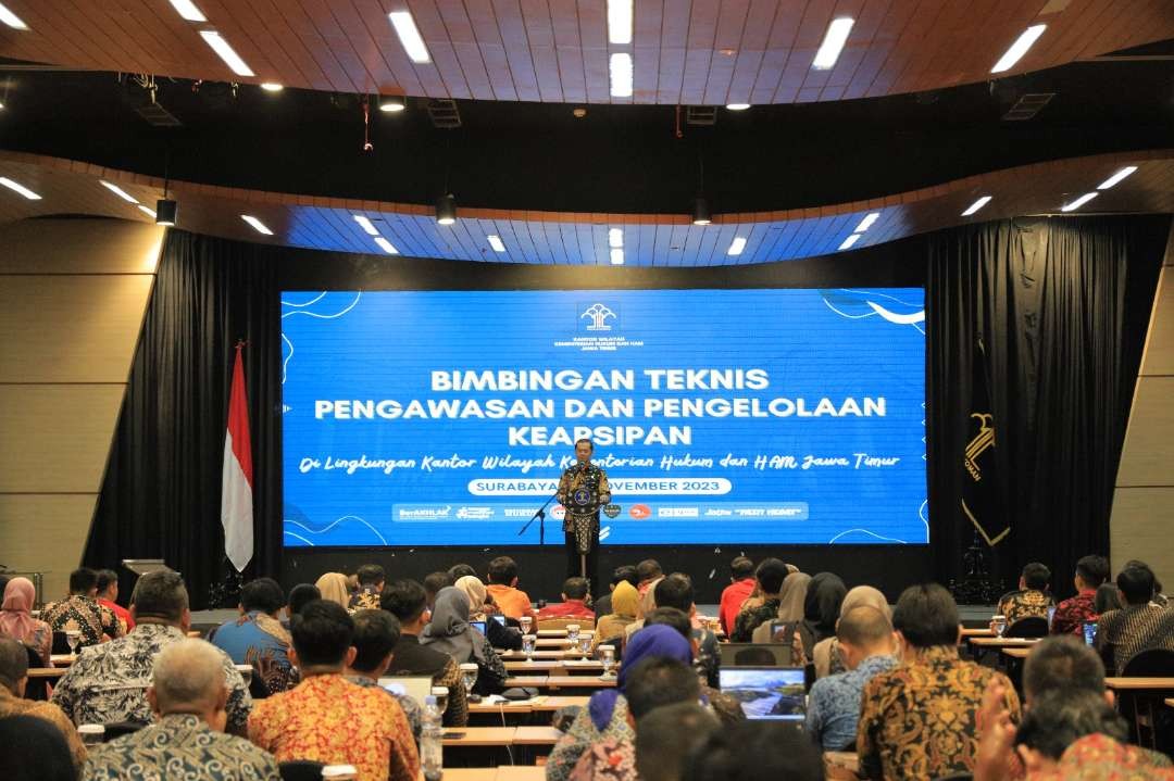 Kanwil Kemenkumham Jatim menggelar Bimbingan Teknis Pengawasan dan Pengelolaan Kearsipan, Kamis, 2 November 2023. (Foto: Dok Kanwil Kemenkumham Jatim)