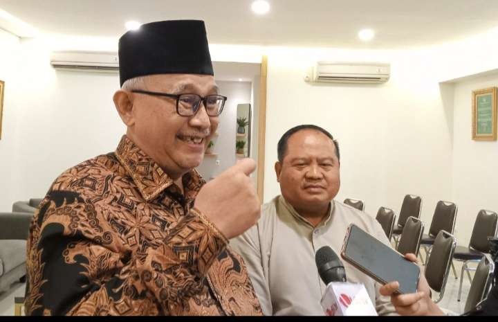 Ketua Umum DPP LDII KH Chriswanto Santoso undang tiga bacares 2024 ke Rakernas LDII (Foto: Asmanu Sudharso/Ngopibareng.id )