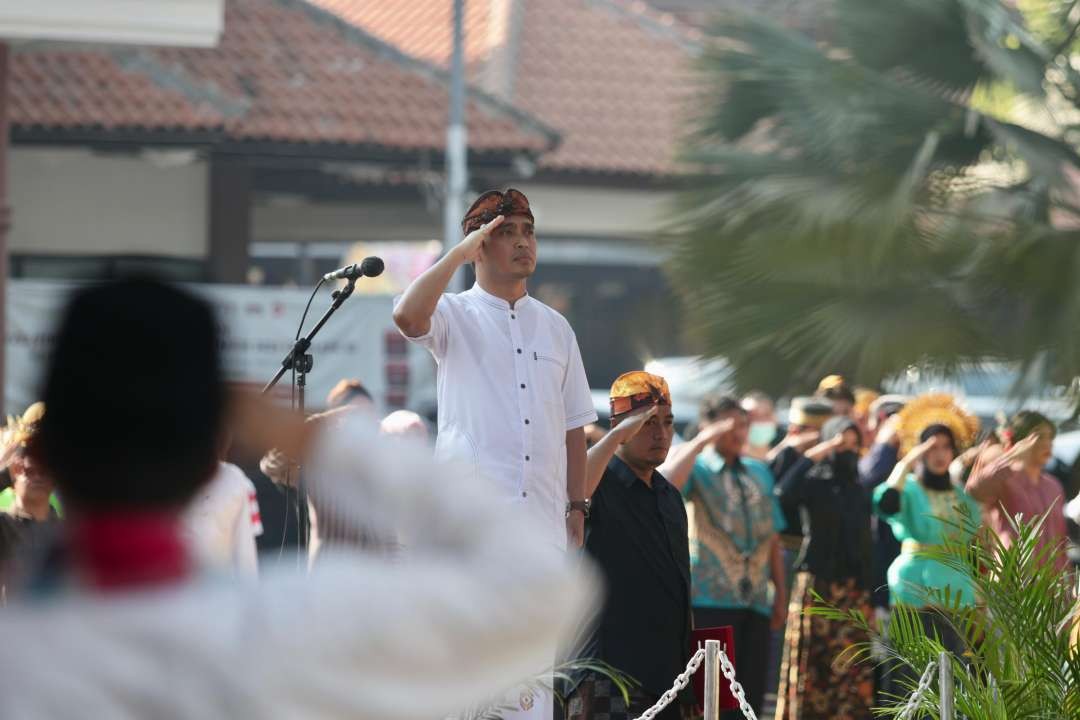 Wakil Walikota Pasuruan, Adi Wibowo selaku inspektur upacara peringatan Hari Sumpah Pemuda. (Foto: Pemkot Pasuruan)