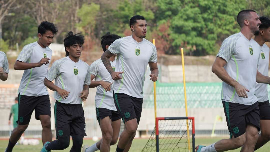 Pemain baru Persebaya, Yan Victor saat menjalani perdana bersama tim. (Foto: Persebaya)