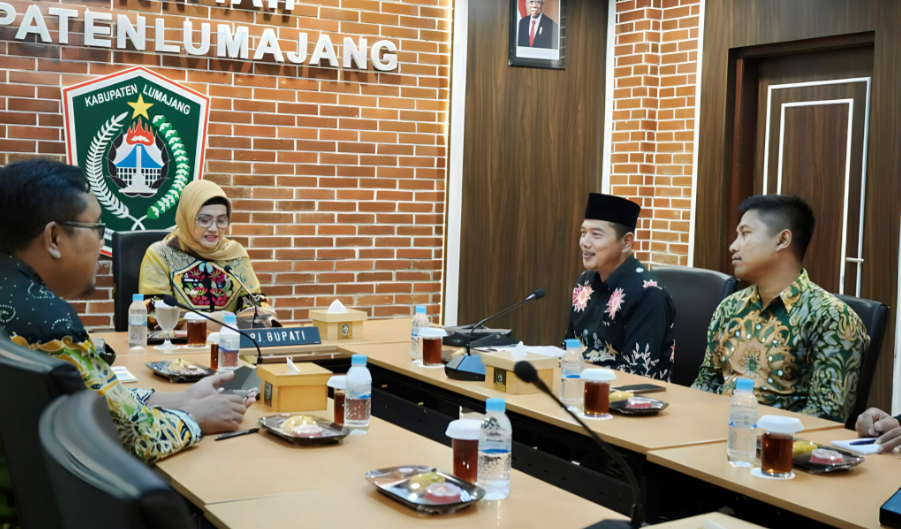 Audiensi antara Persatuan Pedalangan Indonesia (Pepadi) Kabupaten Lumajang dengan Pemkab Lumajang. (Foto: Kominfo Lumajang)