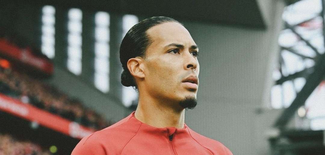 Virgil van Dijk dipastikan absen saat Liverpool duel lawan Toulouse di Liga Europa. (Foto: X/@VirgilvDijk)