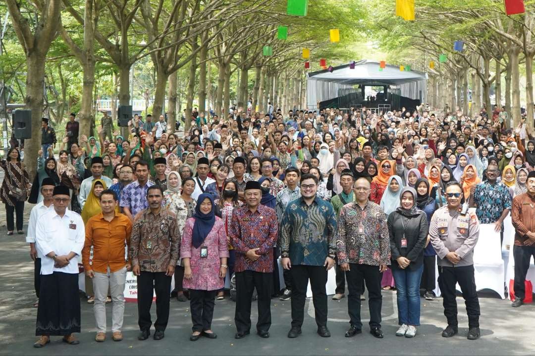 Kabupaten Kediri kembali menyalurkan bisyaroh (insentif) bagi guru agama non formal. Pada tahun 2023 ini bisyaroh diberikan kepada 8 ribu guru agama non formal. (Foto: Istimewa)