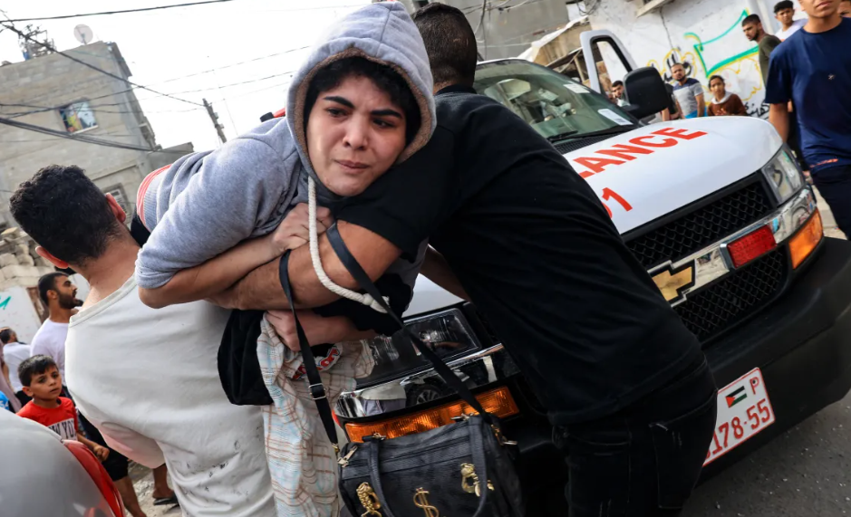 Serangan Israel di jalur Gaza, Palestina berlangsung sejak 7 Oktober 2023. PBB menyebut sejumlah serangan diarahkan langsung ke sejumlah rumah sakit di Gaza. (Foto: AFP via Al Jazeera)