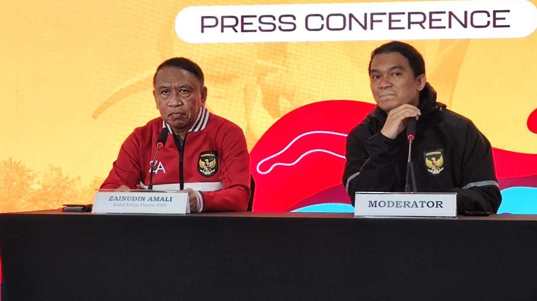 Waketum PSSI, Zainudin Amali (kiri), memastikan mental pemain siap hadapi Panama. (Foto: Fariz Yarbo/Ngopibareng.id)