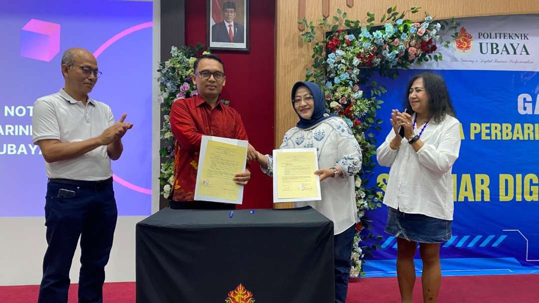 MoU antara Ubaya dan Perbarindo untuk mengembangkan SDM dan mahasiswa. (Foto: Dok. Ubaya)