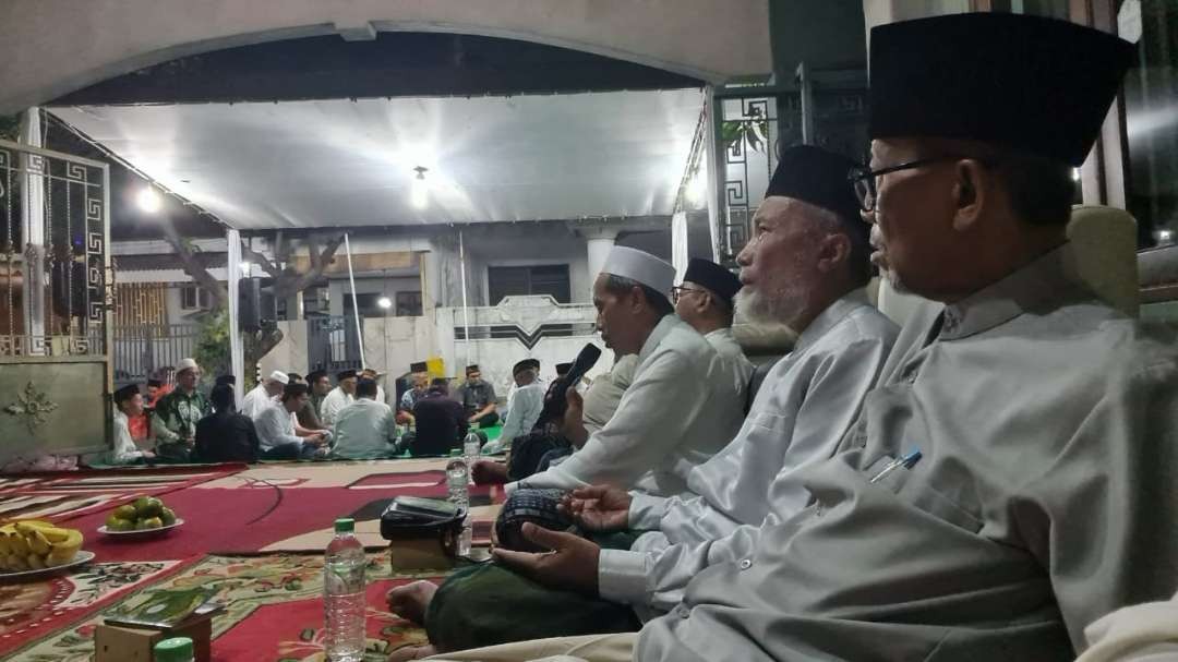 Kegiatan zikir bersama merupakan kegiatan untuk mempererat tali persaudaraan di antara setiap Muslim. (Foto: dok/ngopibareng.id)