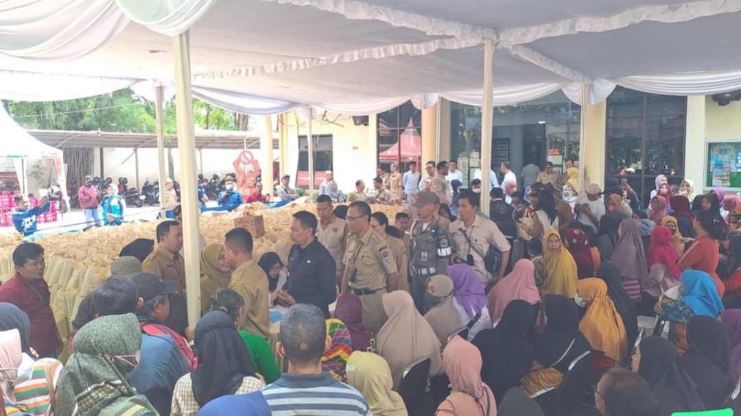 Operasi Pasar Murah di Kecamatan Kedungkandang, Kota Malang (Foto: Lalu Theo/Ngopibareng.id)