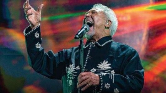 Legenda musik Britania Raya, Tom Jones akan menggelar konser di Jakarta, 8 Maret 2024. (Foto: Instagram @pkentertainment)