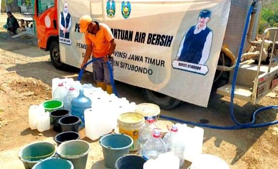 BPBD Situbondo menghentikan pengiriman air bersih ke wilayah kekeringan pada November 2023, setelah masuk musim hujan.(Foto: BPBD Situbondo)