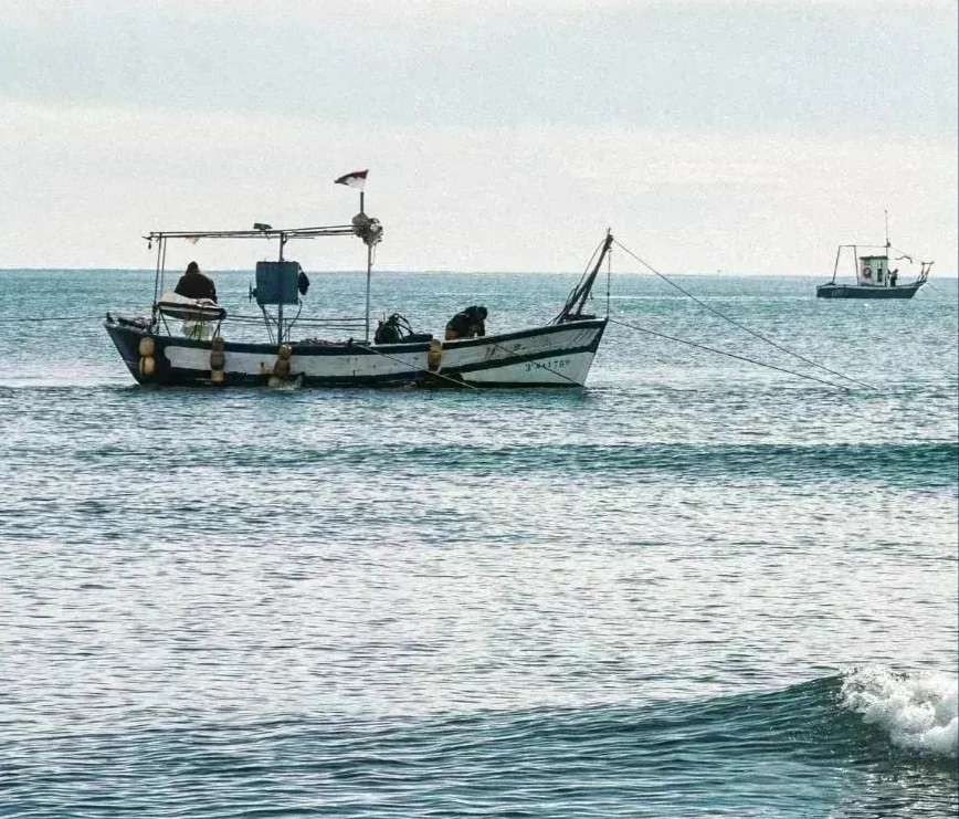 BMKG merilis peringatan dini gelombang tinggi di sejumlah perairan Indonesia, Jumat sampai Sabtu, 1-2 Desember 2023. (Foto: Instagram @infobmkg)