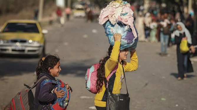 Serangan Israel sedikitnya telah menewaskan 173 warga Gaza, pasca gencatan senjata berakhir. Sebanyak 16 ribu warga Gaza tewas sebelum gencatan senjata. (Foto: Instagram @Motaz Azaiza)