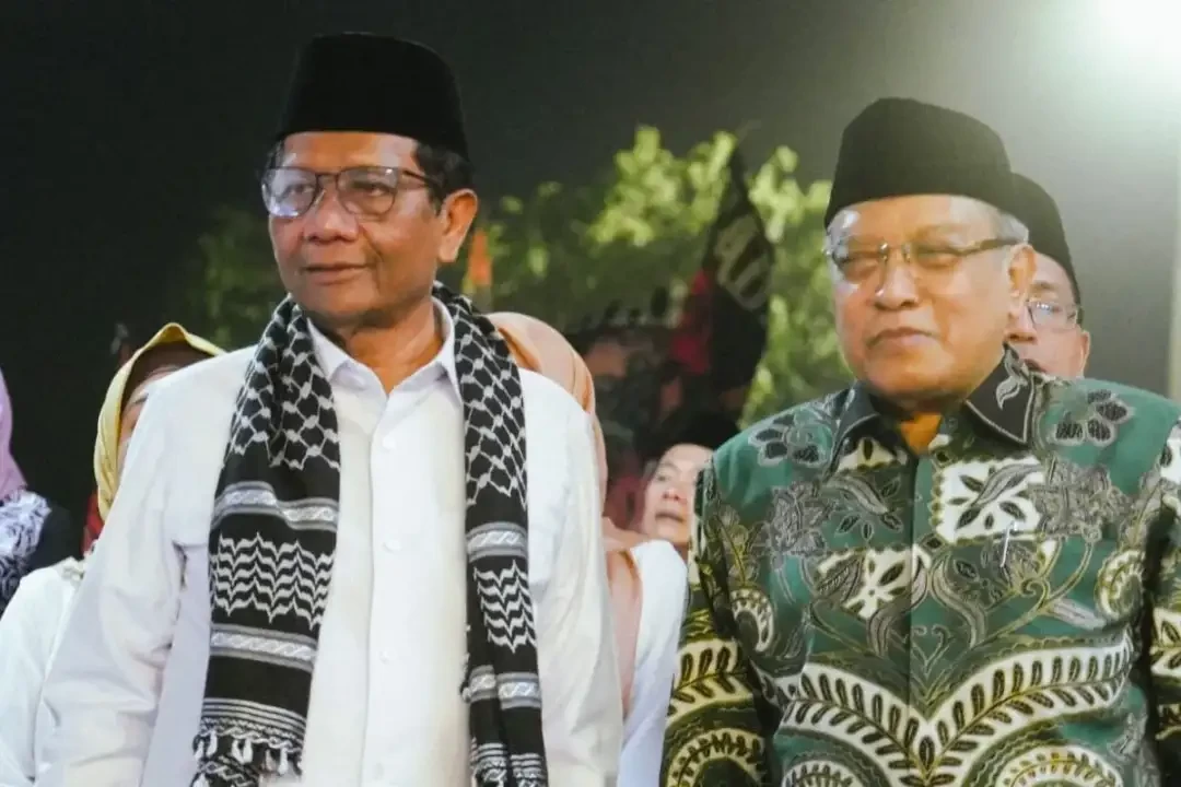 Mantan Ketua Umum Pengurus Besar Nahdlatul Ulama (PBNU) Said Aqil Siradj mengatakan Calon Wakil Presiden RI Mahfud Md adalah orang yang cerdas. (Foto: Dok Tim Media Ganjar-Mahfud)