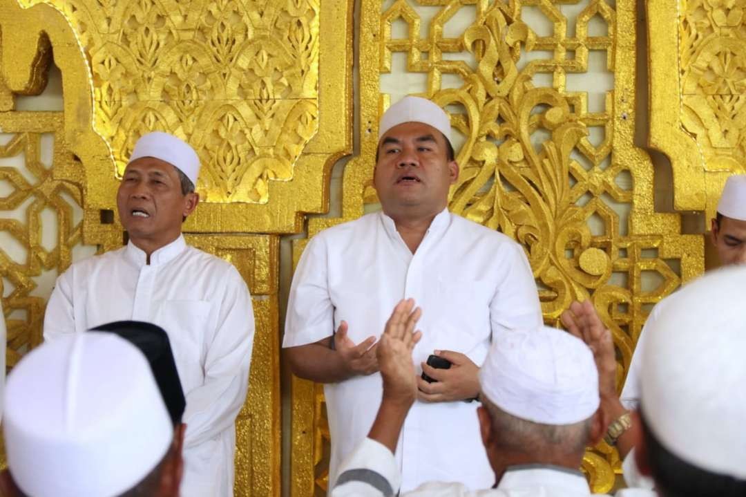 Bupati Blora Arief Rohman saat mengikuti Haul Akbar 2023 dalam Rangka memperingati Hari Jadi Kabupaten Blora ke-274. (Foto: Humas Pemkab Blora)