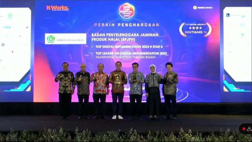 Badan Penyelenggara Jaminan Produk Halal (BPJPH) Kementerian Agama (Kemenag) berhasil meraih dua penghargaan dalam TOP Digital Awards 2023. (Foto: Dok Kemenag)