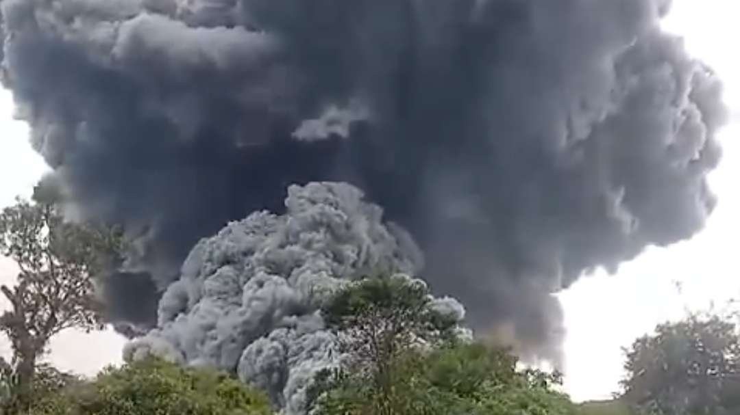 Gunung Marapi Meletus bahaya untuk penerbangan. (Foto: X)