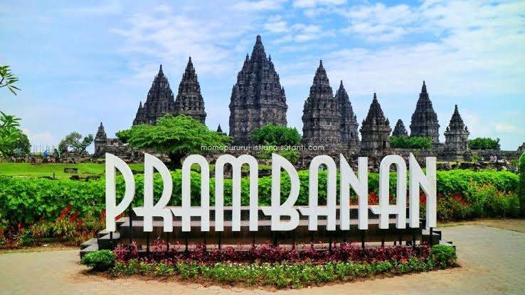 Candi Prambanan akan dioptimalkan oleh Kementerian Agama (Kemenag) sebagai pusat ibadah umat Hindu dunia, selain destinasi wisata. (Foto: Wikipedia)