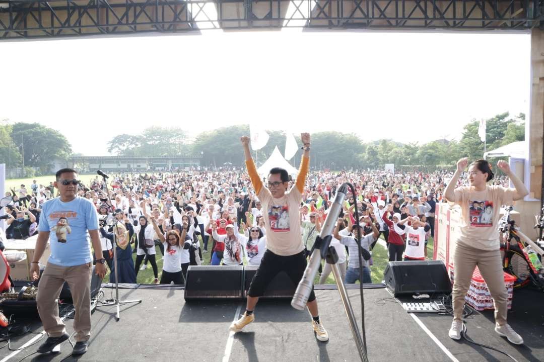 DPC Partai Gerindra Kota Kediri selenggarakan senam dan jalan sehat. Kegiatan yang diselenggarakan di Tirtoyoso Park. (Foto: Istimewa)