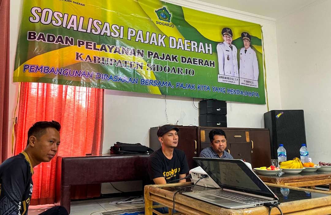 Sosialisasi pajak daerah BPPD Sidoarjo bersama Forwas (foto : Aini/Ngopibareng.id)