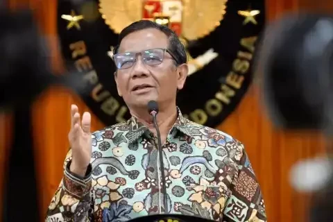 Menkopolhukam Mahfud Md meminta Bawaslu dan KPK untuk menyelidiki dugaan transaksi janggal untuk dana kampanye Pemilu 2024. (Foto: Dok Kemenko Polhukam)