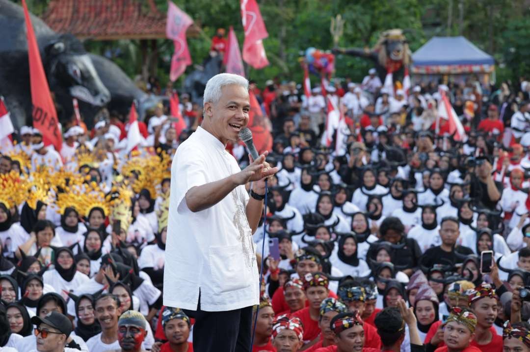 Capres 2024 nomor urut 3 Ganjar Pranowo disambut luar biasa oleh masyarakat Magelang. (Foto: Tim Media Ganjar)