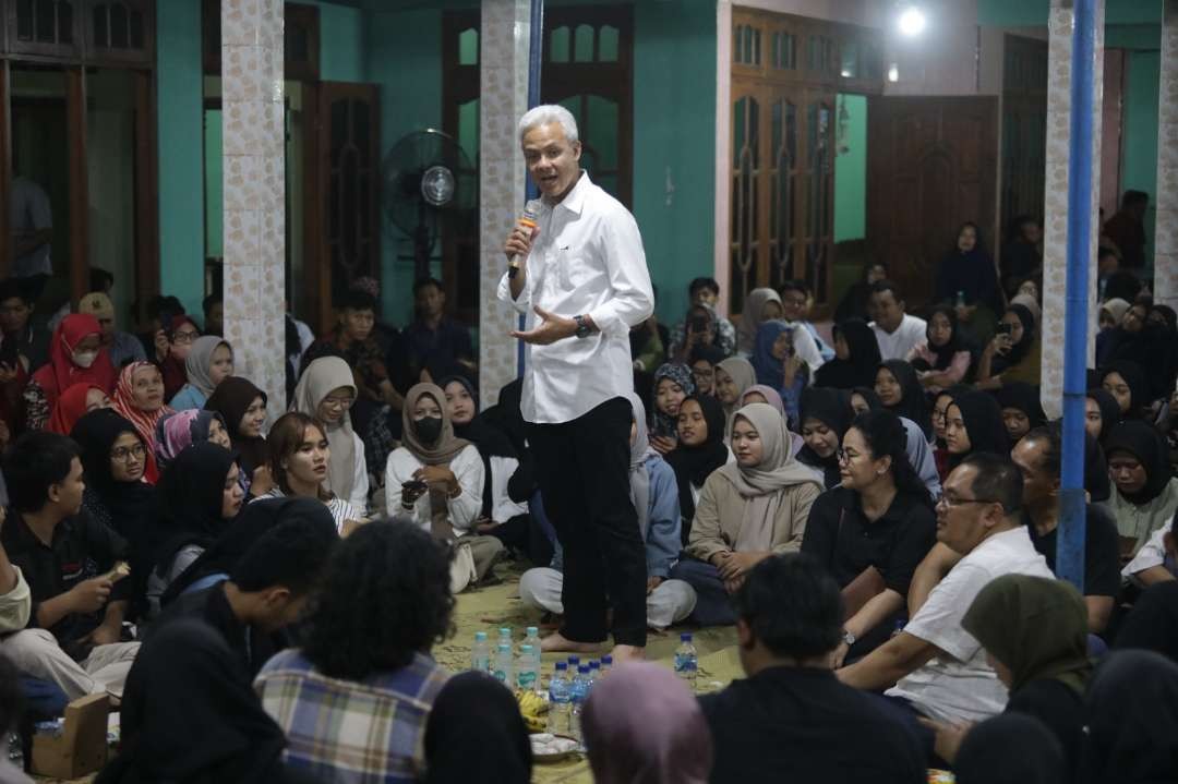 Capres Ganjar Pranowo paparkan salah satu program andalannya, internet gratis. (Foto: Istimewa)