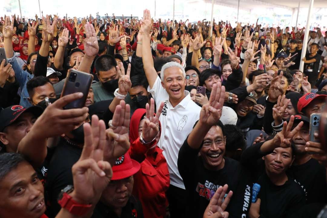 Calon presiden nomor urut 3 Ganjar Pranowo saat kampanye di Sukoharjo. (Foto: Dok TPN Ganjar-Mahfud)