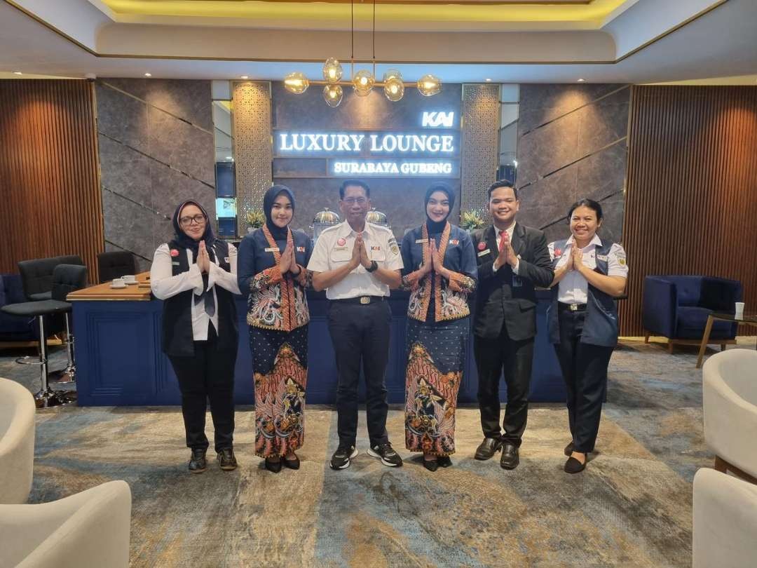 Luxury Lounge untuk penumpang KA Luxury yang ada dibuka di Stasiun Gubeng. (Foto: Dok KAI Daop 8)