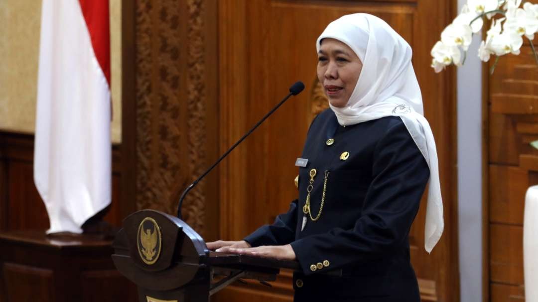 Gubernur Jatim, Khofifah Indar Parawansa memaparkan pendapat provinsi yang dipimpinnya. (Foto: Fariz Yarbo/Ngopibareng.id)