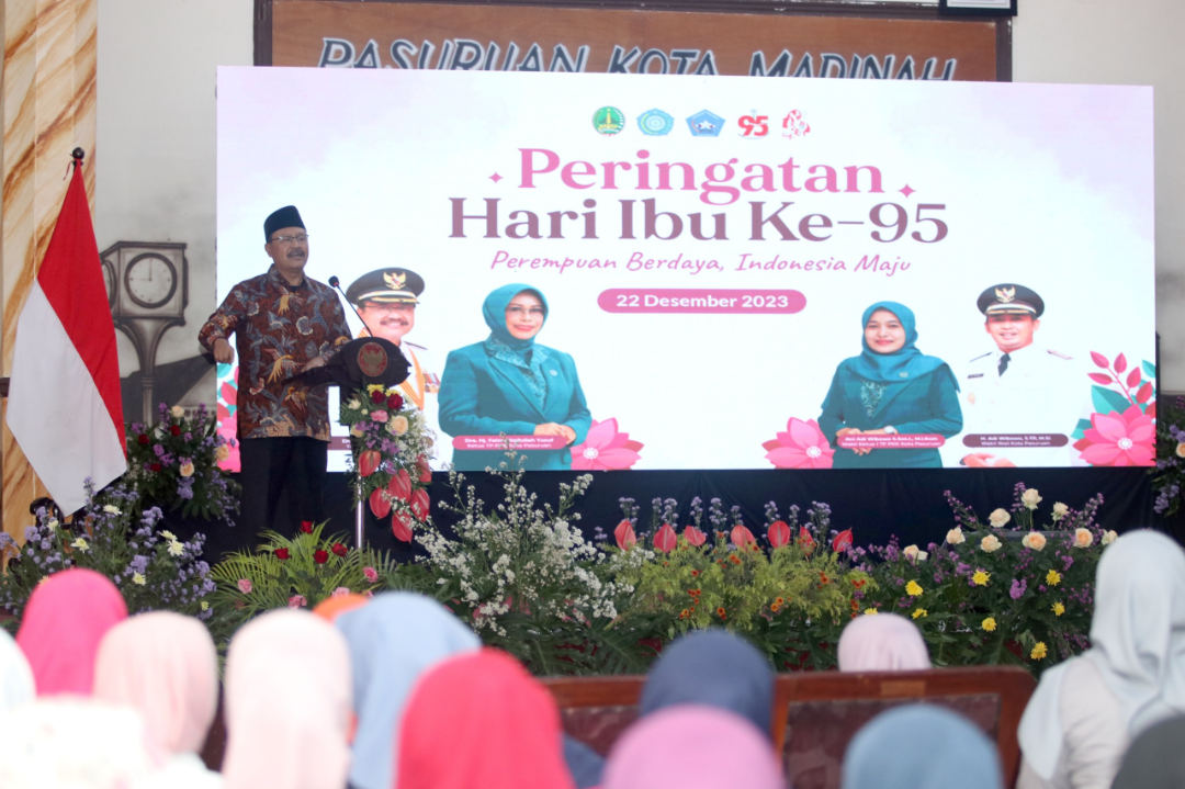 Walikota Pasuruan Saifullah Yusuf (Gus Ipul) memberikan sambutan di Peringatan Hari Ibu Ke-95 Tahun 2023 di Gedung Gradhika Bhakti Praja, Jumat, 22 Desember 2023. (Foto: Pemkot Pasuruan)