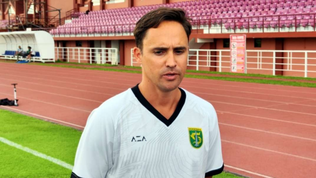 Pelatih Persebaya, Paul Munster. (Foto: Fariz Yarbo/Ngopibareng.id)