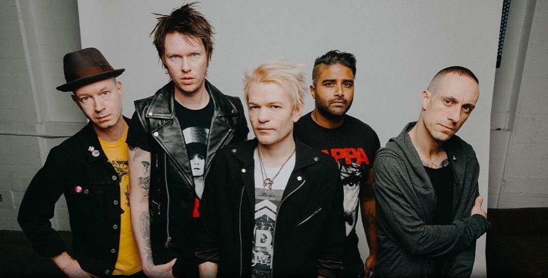 Band pop-punk asal Kanada, Sum 41, konser dua kali di Indonesia sebelum resmi bubar. (Foto: Instagram @sum41)