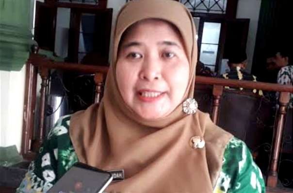 Kepala Dinsos P3AKB Bondowoso, Anisatul Hamidah merangkap sebagai Plh Kepala Dispendik sejak 5 Januari 2024. (Foto: Guido/Ngopibareng.id)