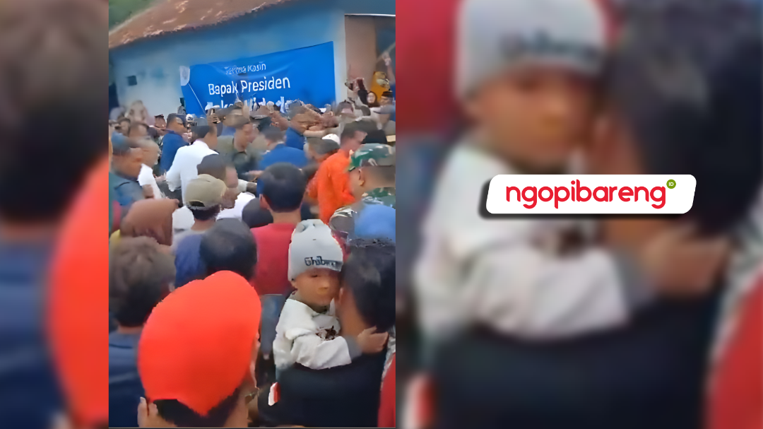 Foto bagi-bagi bantuan sosial oleh presiden. (Foto: tangkapan video Hendri Subiakto (@hendrisubiakto) di X)