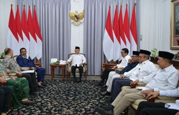 Wapres KH Ma'ruf Amin menerima jajaran forum mujadalah kiai kampung. (Foto: Setwapres)