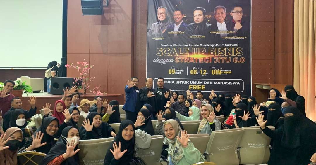 Seminar Bisnis dan Parade Coaching UMKM di Kabupaten Gowa. Lebih dari 2000 pelaku usaha hadir dalam acara yang berlangsung di Auditorium UIN Alauddin, Kabupaten Gowa, Selasa. (Foto: yusron for ngopibareng.id)