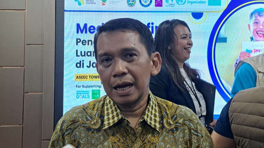 Kepala Dinas Kesehatan (Dinkes) Provinsi Jawa Timur, Prof Erwin Astha Triyono saat mengungkapkan capaian imunisasi polio di Jatim. (Foto: Pita Sari/Ngopibareng.id)