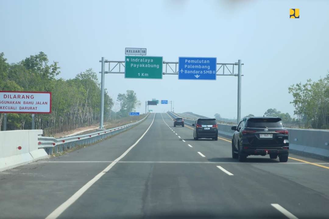 Salah satu jalan tol yang dibangun Kementerian PUPR di Pulau Sumatera. (Foto: dok.Kementerian PUPR)