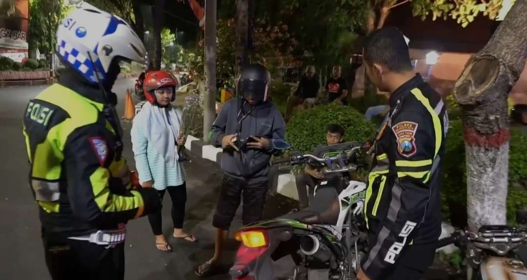 Razia knalpot brong Polres Mojokerto Kota. (Foto: Deni Lukmantara/Ngopibareng.id)