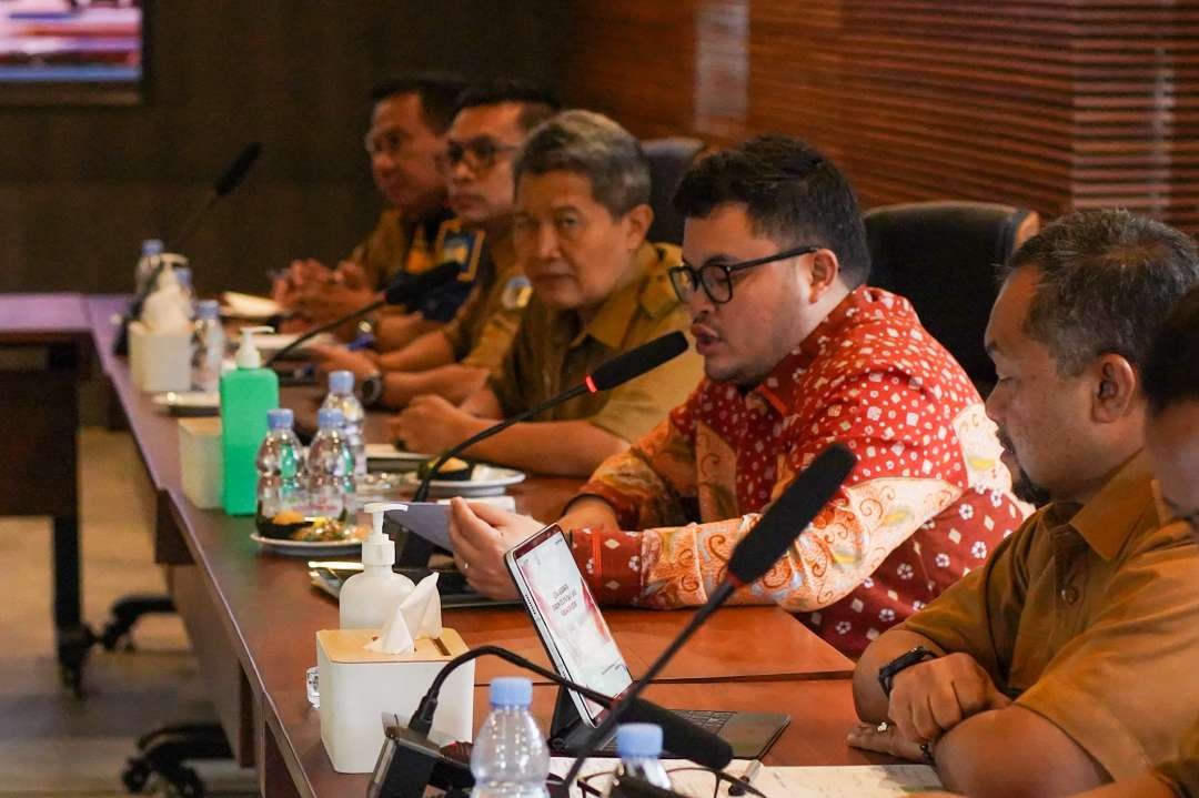 Pembangunan Stadion Gelora Daha Jayati tahap kedua dilanjutkan, Bupati Kediri Mas Dhito berkerja sama dengan Kementerian PUPR. (Foto: Istimewa)