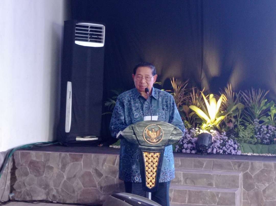 Susilo Bambang Yudhoyono saat memberikan motivasi terhadap caleg Demokrat di Jember (Foto: Rusdi/Ngopibareng.id)